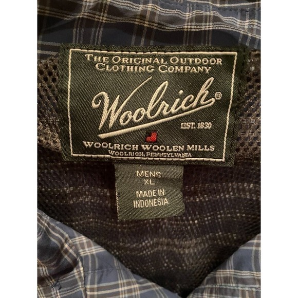 Woolrich Men's Shirt Vintage Woolen Mills Size XL Blue 100% Nylon Summer Weight - Picture 3 of 4